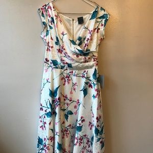 Gabby Skye floral dress NWT